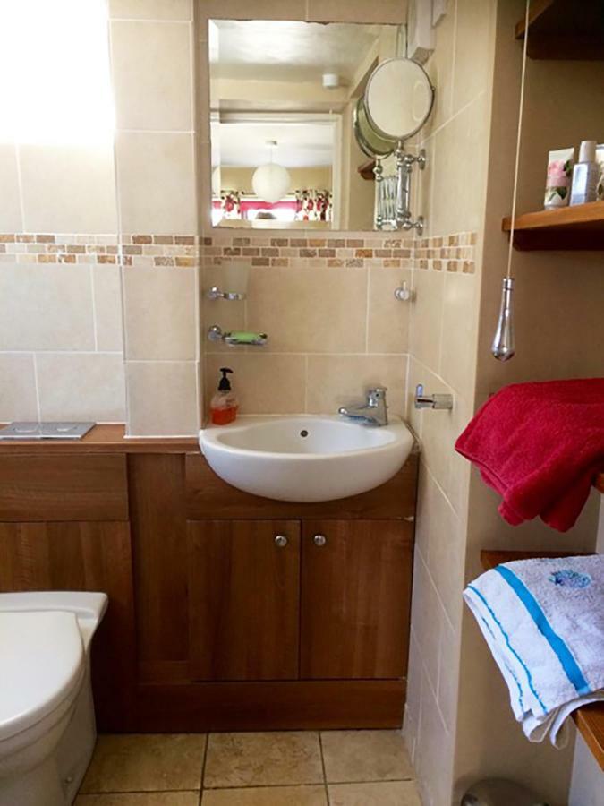 Haddenham  Village Homestay B&B Near Oxford المظهر الخارجي الصورة